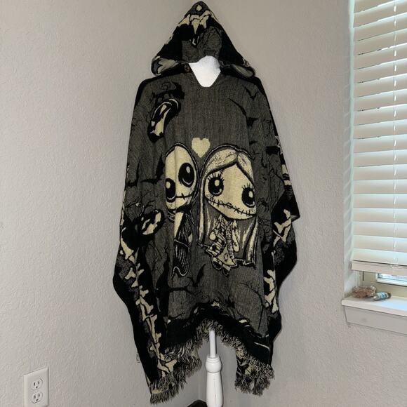 Native Import Night Mare Before Christmas Poncho Unisex Made In Ecuador One Size - Picture 1 of 7